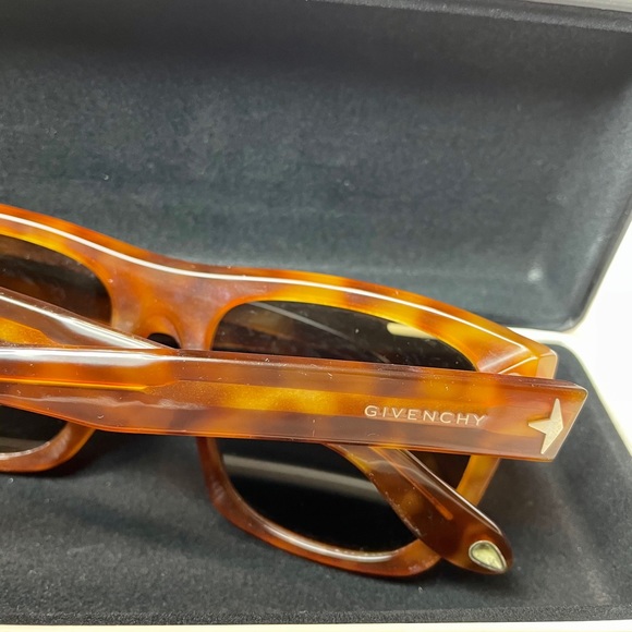 Givenchy turtle shell sunglasses - Picture 6 of 6